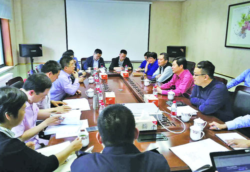 Son şirket blogları hakkında 25 Nisan 2019 tarihinde, Jiangyin Şehri Çevre Koruma Bürosu liderleri, çevre incelemesi için şirketimize geldi.